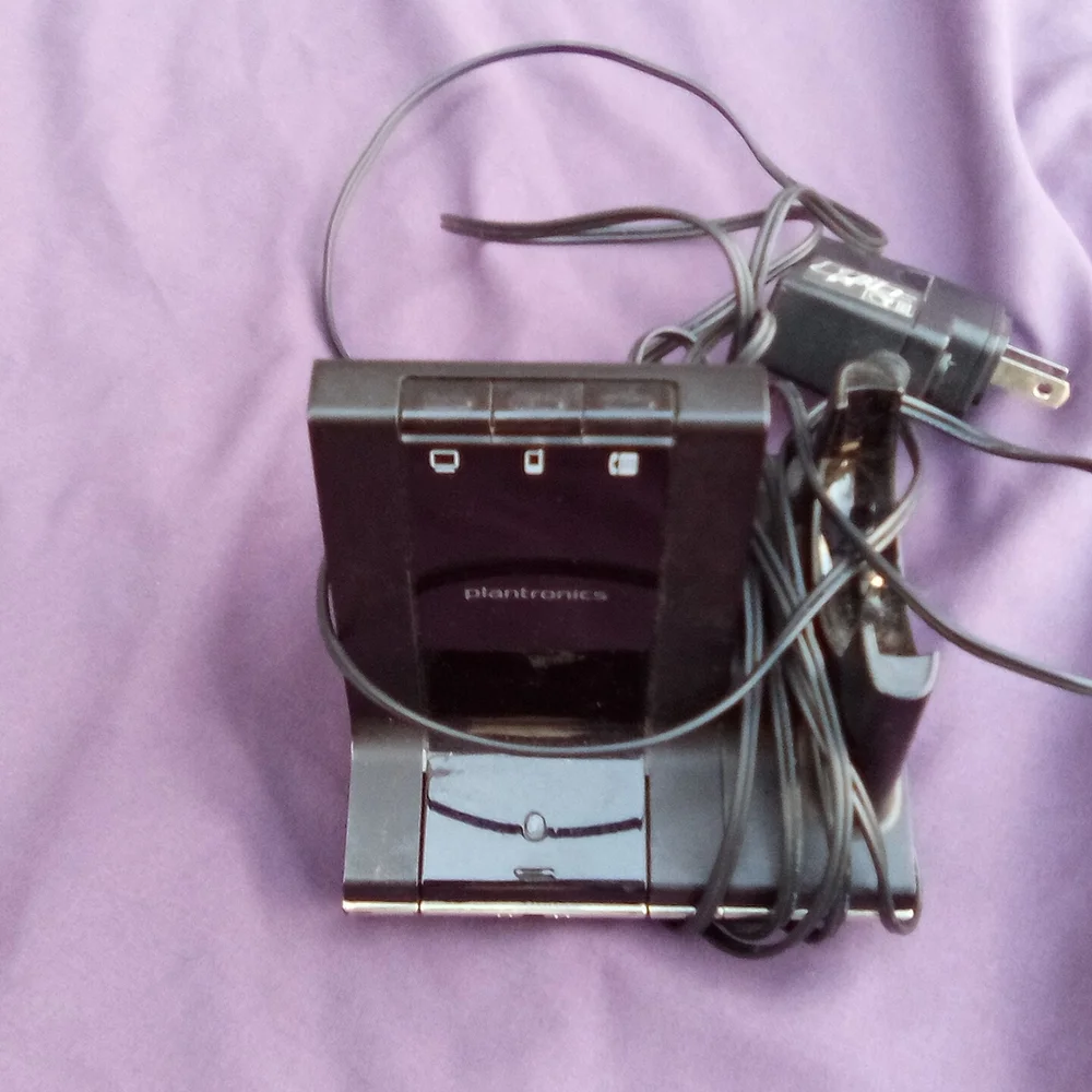 Plantronics Black Wearable Charger Stand